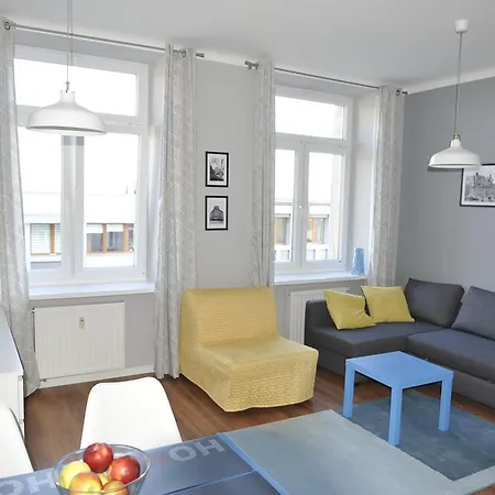 Apartament Feniks Stare